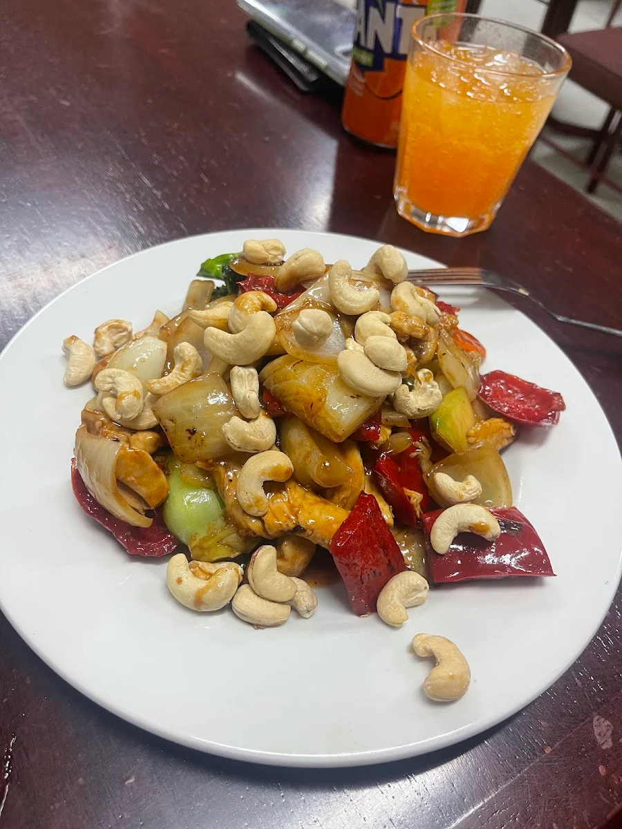 Chicken Cashew Nuts Vietnamese Stir Fried