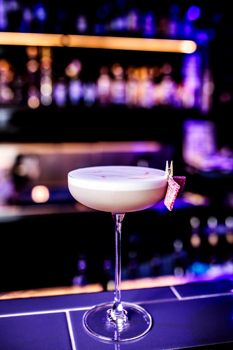Highlights, 1st Edition Bar (Interactive Cocktail lounge and dining)