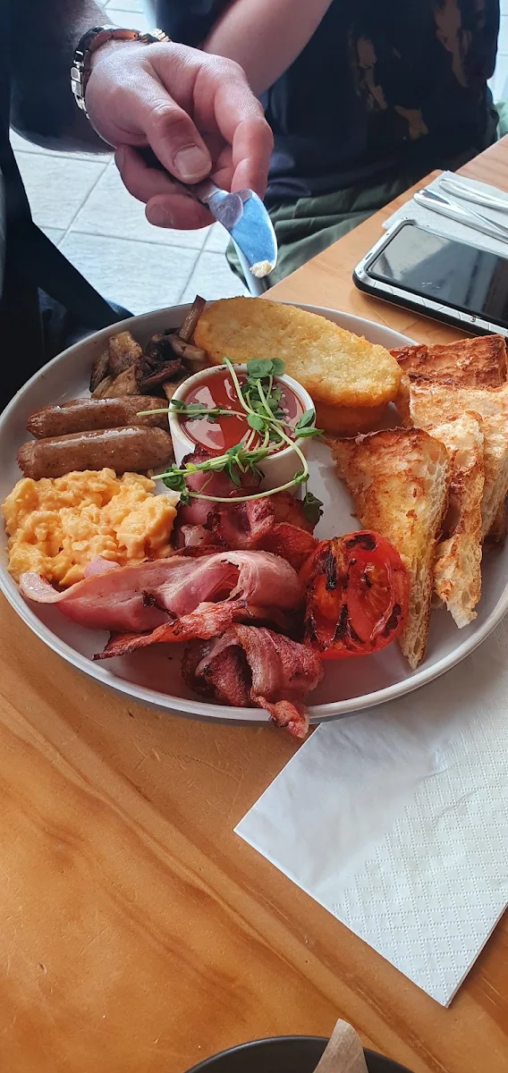 Big Brekky