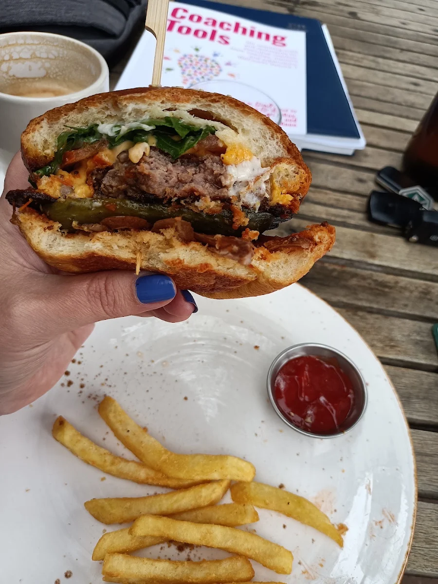 Beef Burger, Taylors In The Valley
