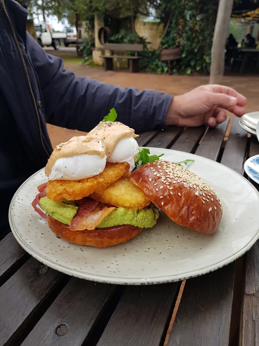 Breakfast Burger, Taylors In The Valley