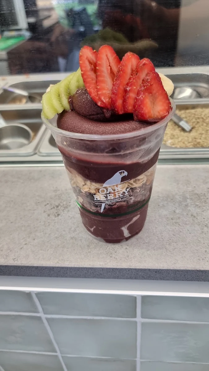 Medium Choice, Oakberry Acai Cairns