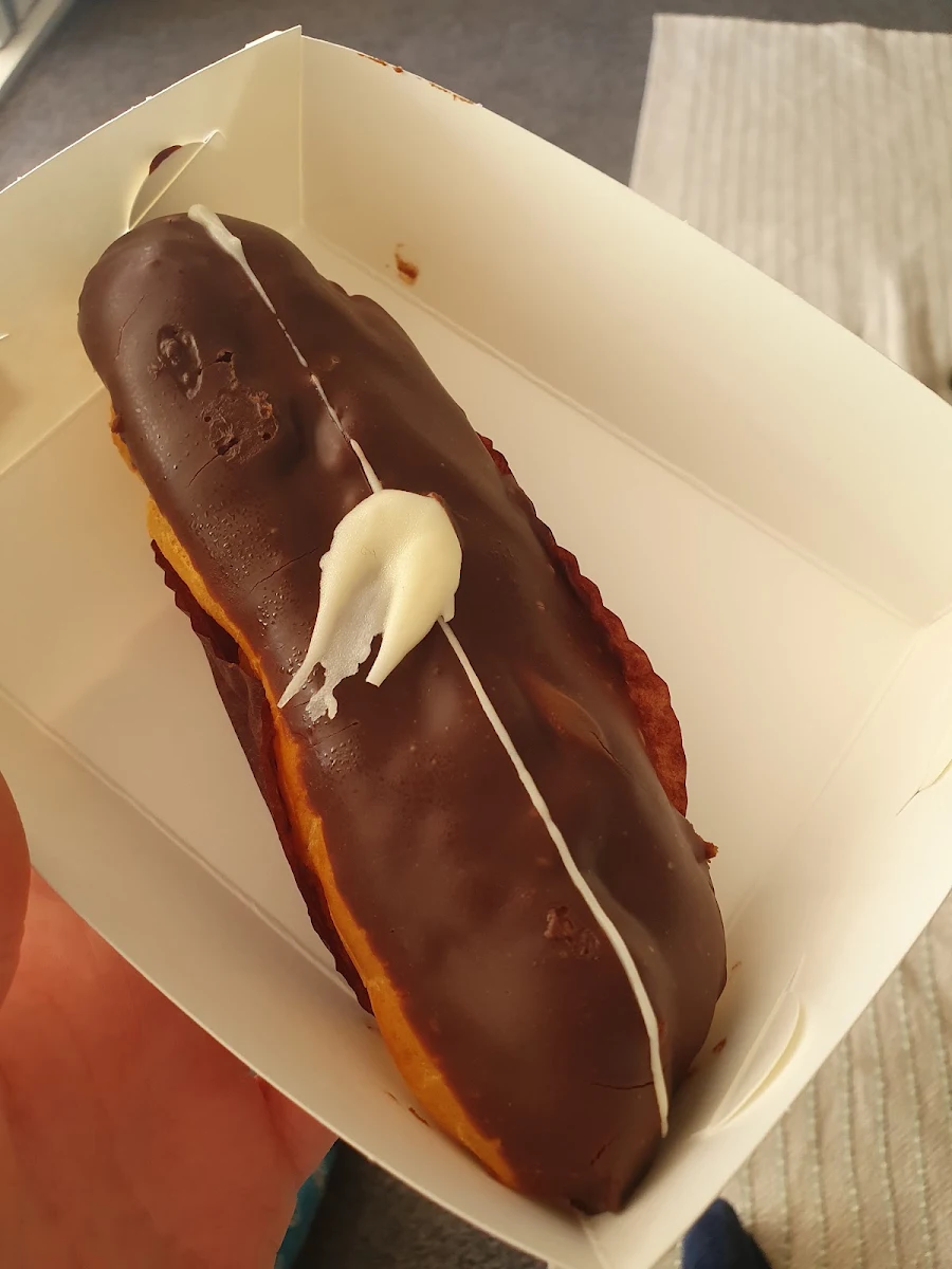 Éclair, L'eclair Patisserie