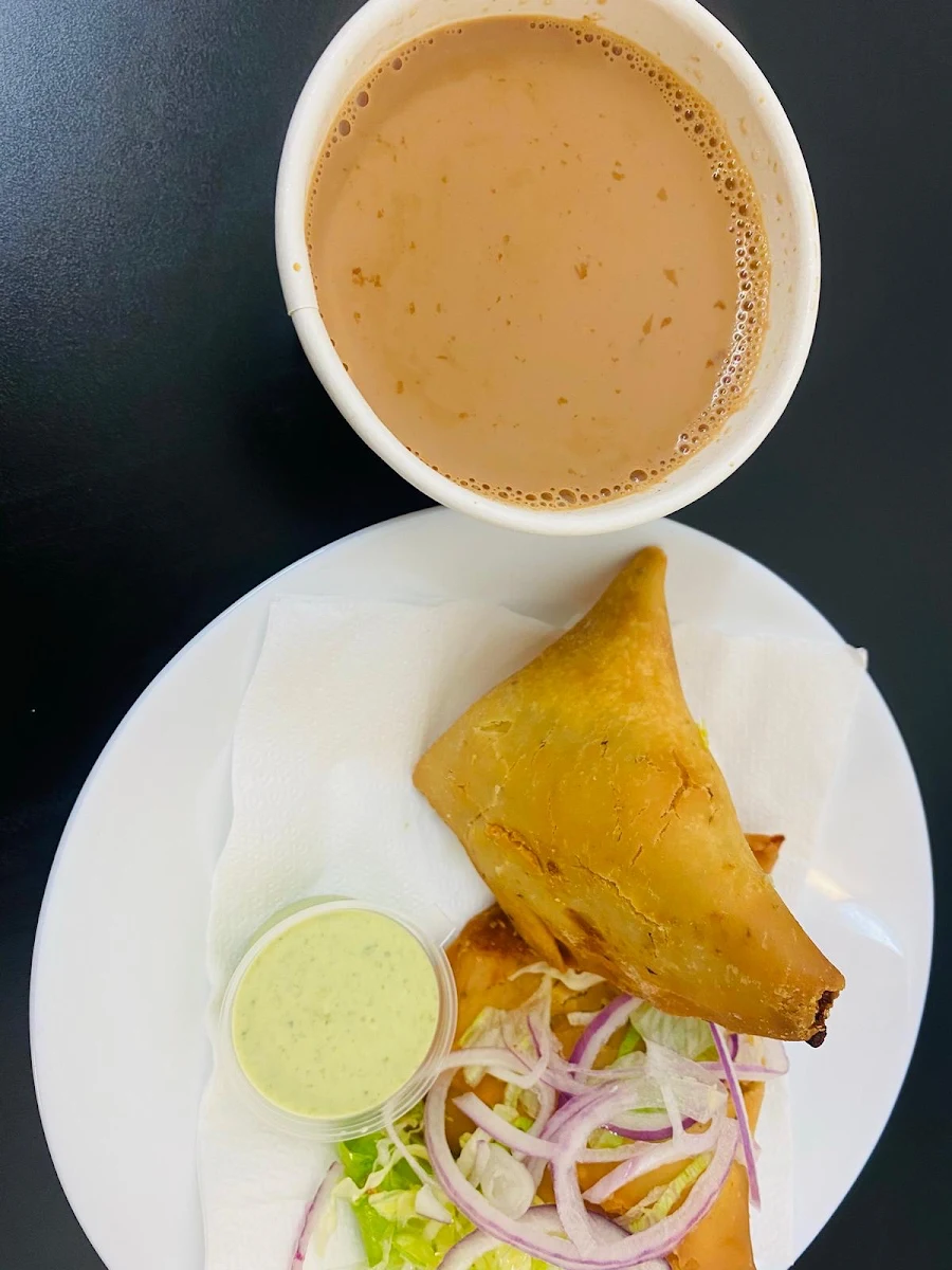 Samosa Each, Chaye Shaye (Kebab Shop)