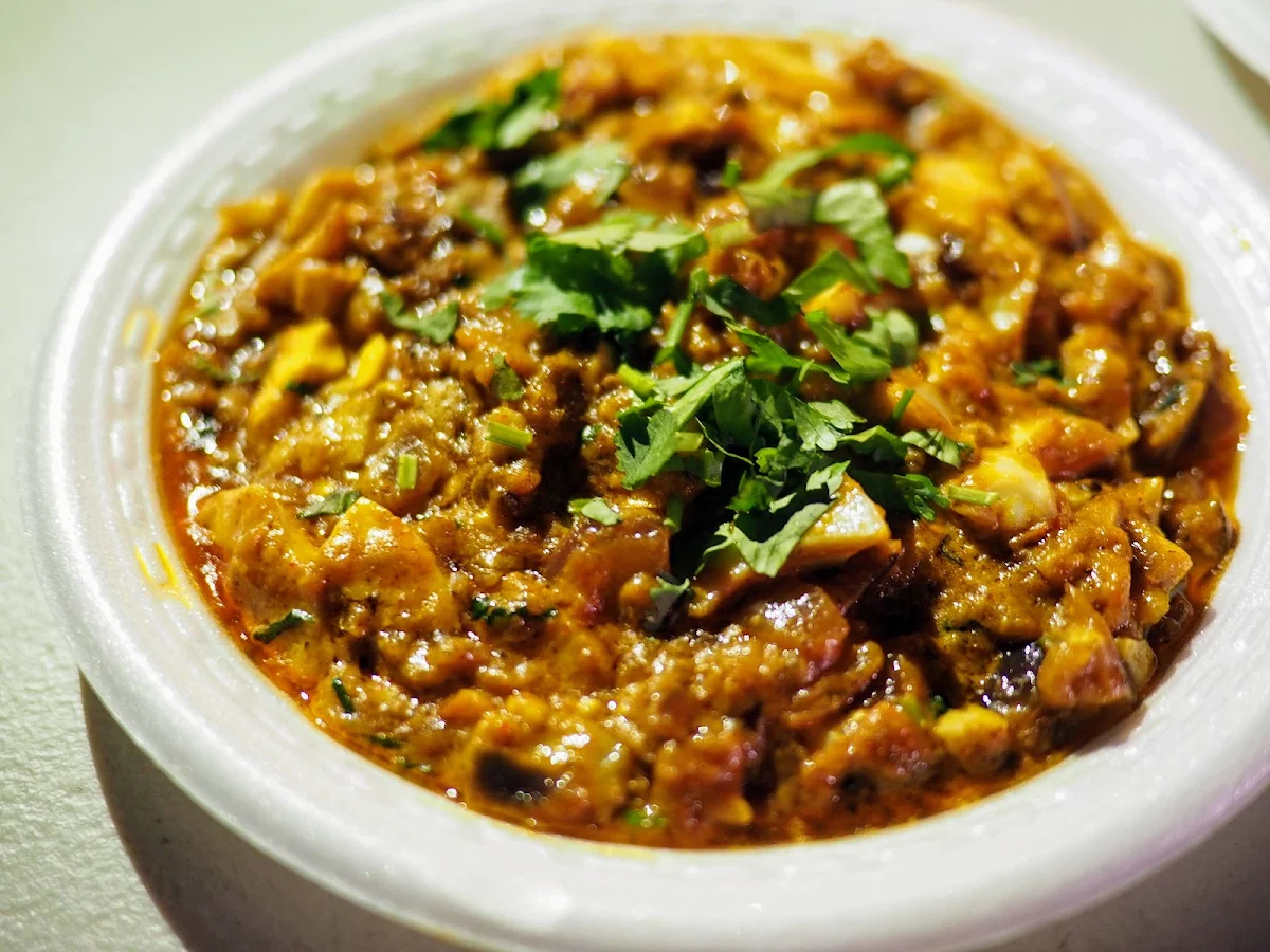 Highlights, Parth Omelette Centre