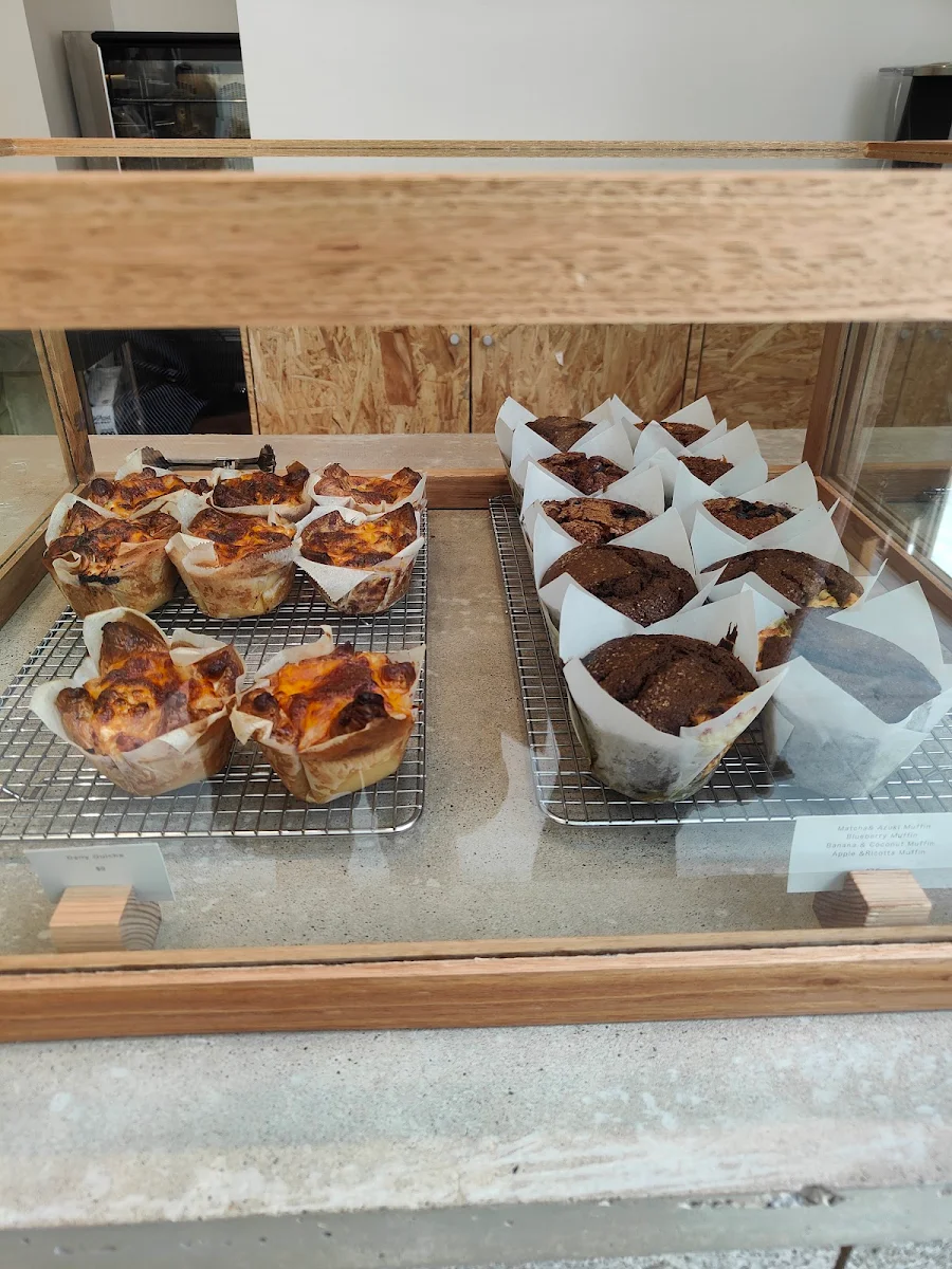 Quiche and Muffins, Cre Asion