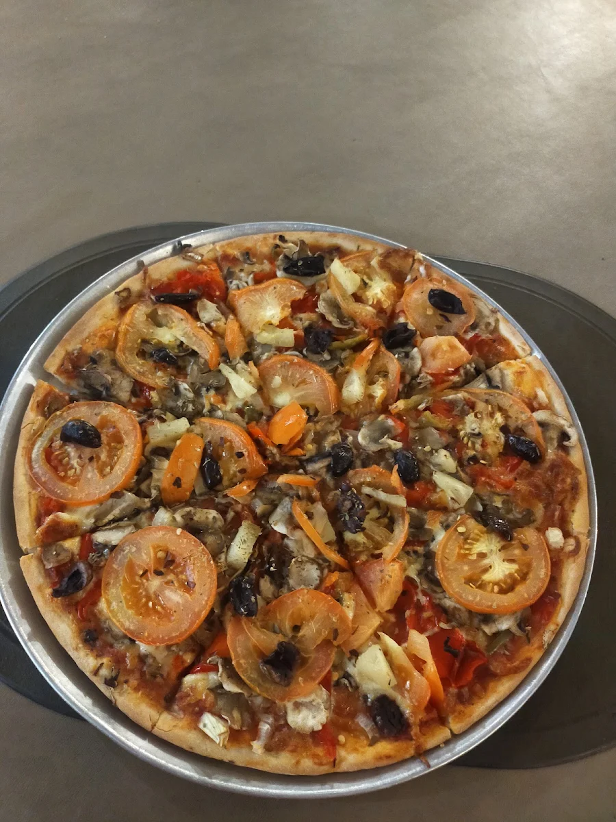Highlights, Toto's Pizzeria
