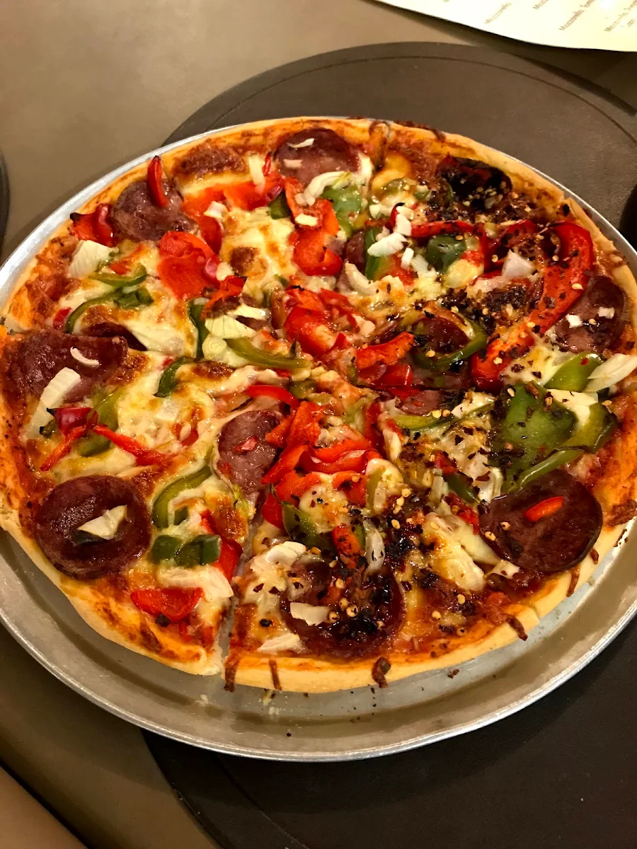 Highlights, Toto's Pizzeria