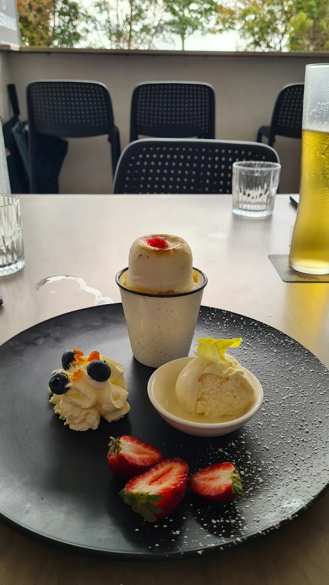 Lemon Meringue Cheescake