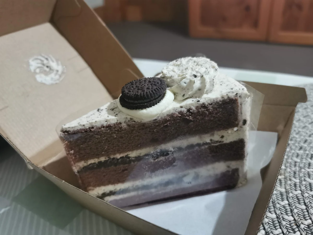 Chocolate Oreo Chiffon Cake