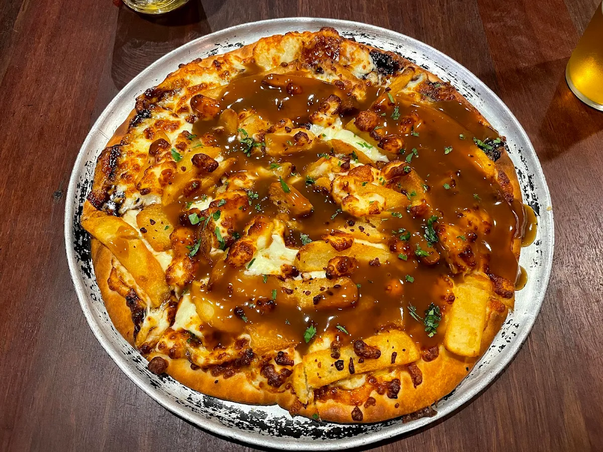 Poutine Pizza, Caribou Kingston