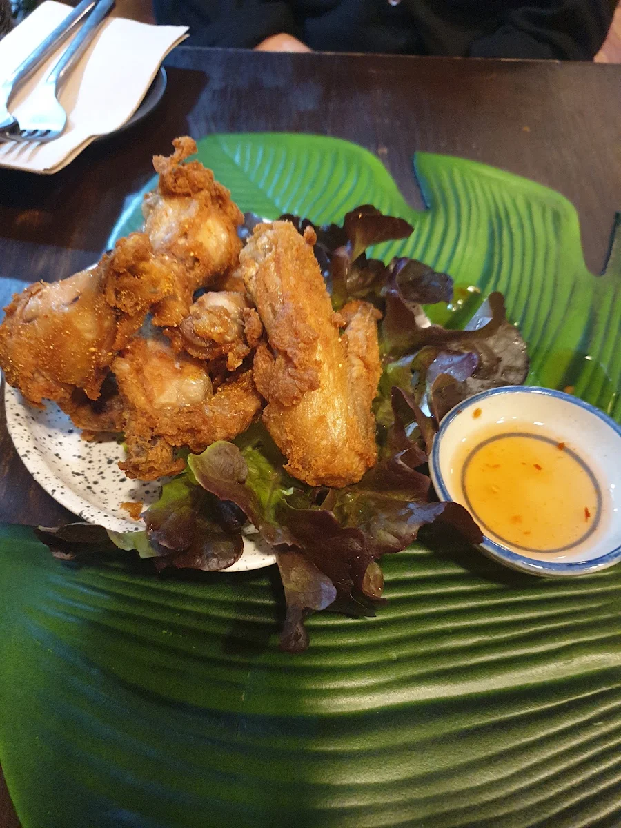 Chicken Wings, Siam Taste Thai Restaurant