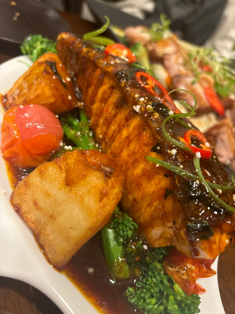 Salmon Tamarind, Siam Taste Thai Restaurant
