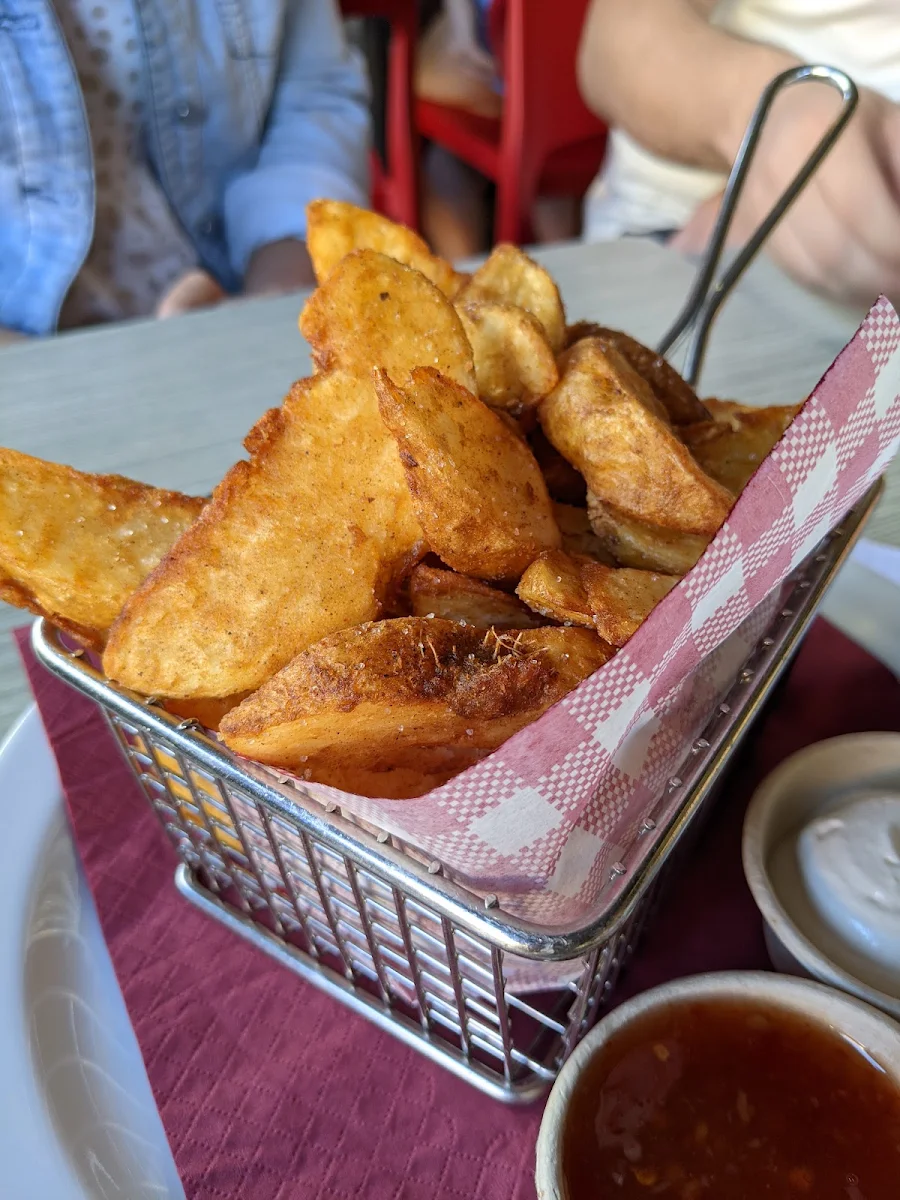 Caxton Beer Battered Chips, The Caxton Hotel