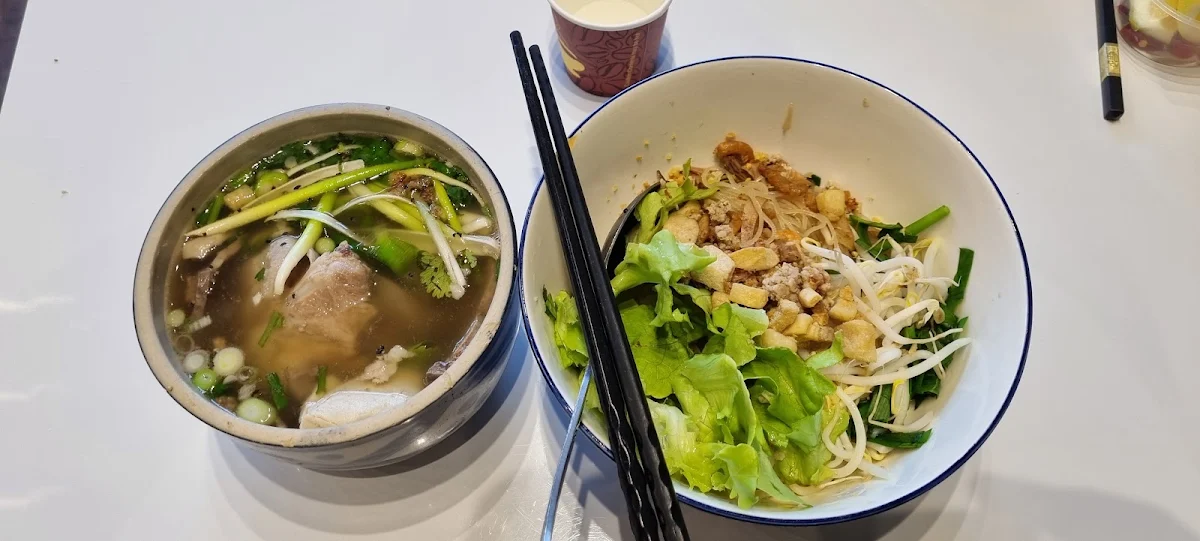 Dry Hutiu, Hủ Tíu 51