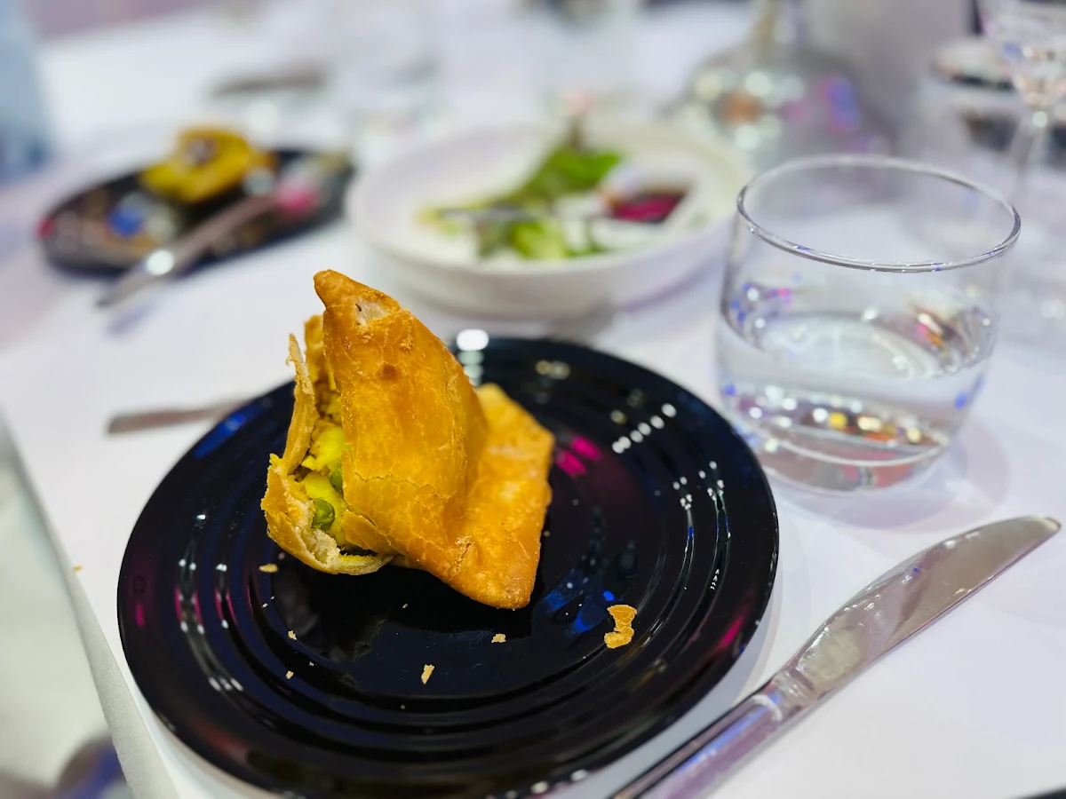 Highlights, DAAWAT INDIAN RESTAURANT - NORTH RICHMOND