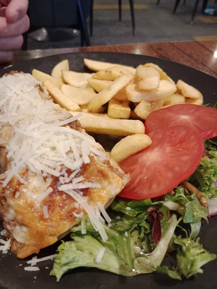 Lasagna, Vatreni Bistro