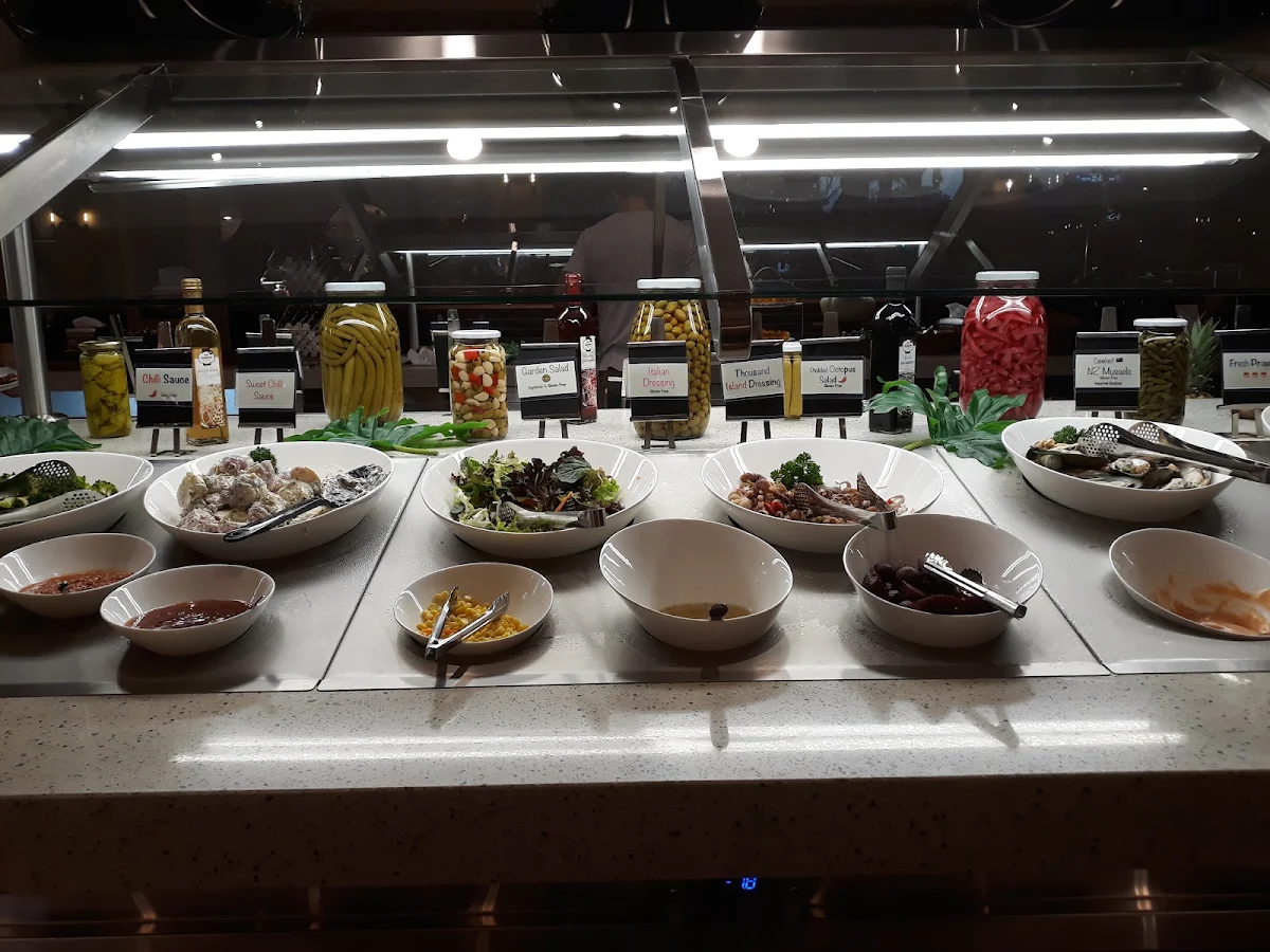 Salad Bar, Jayliano's Brookside