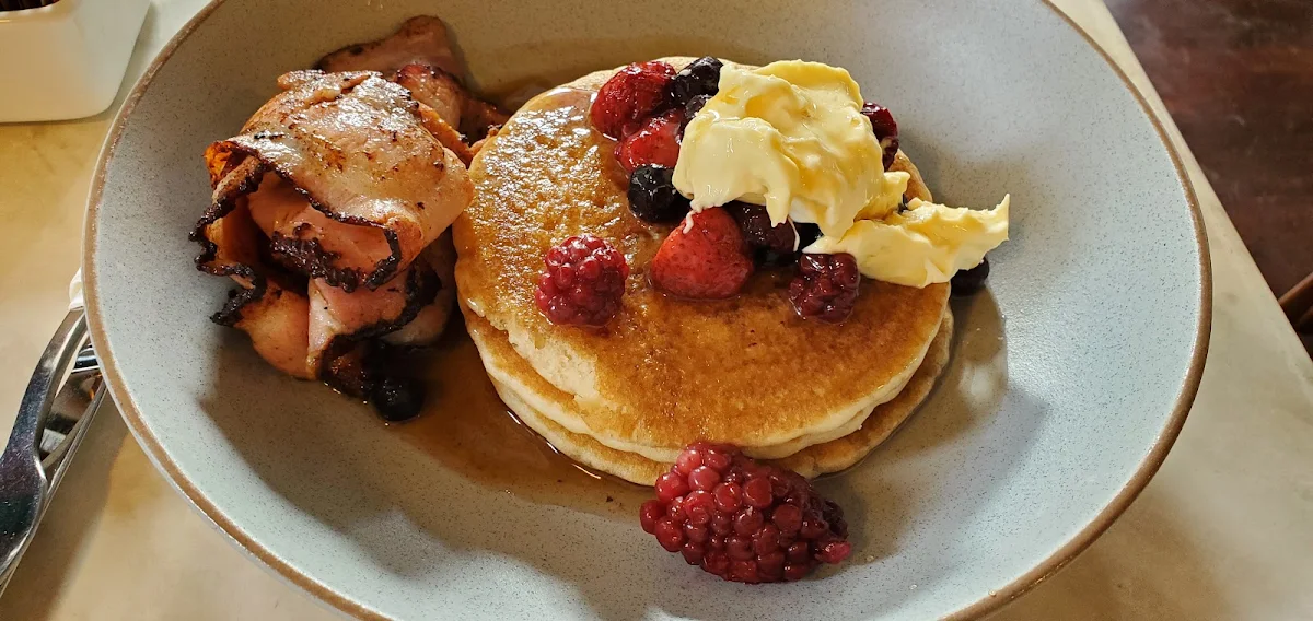 Baked Wildberry, Dôme Café - Westralia Plaza