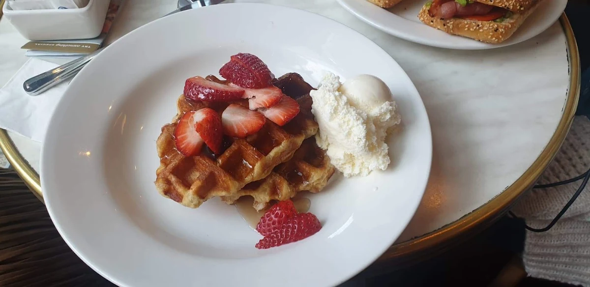 Waffle, Dôme Café - Westralia Plaza