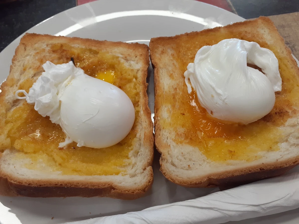 Eggs on Toasts, BELLAYUMI