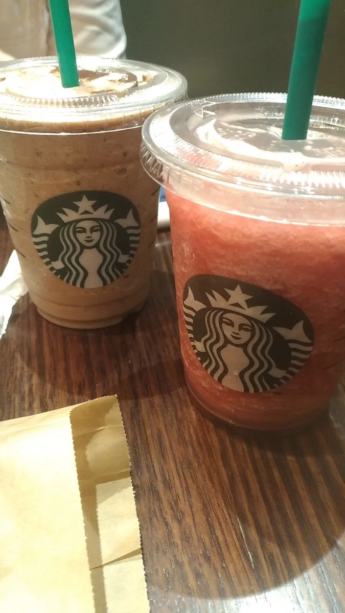 Raspberry Iced Tea, Starbucks QVB