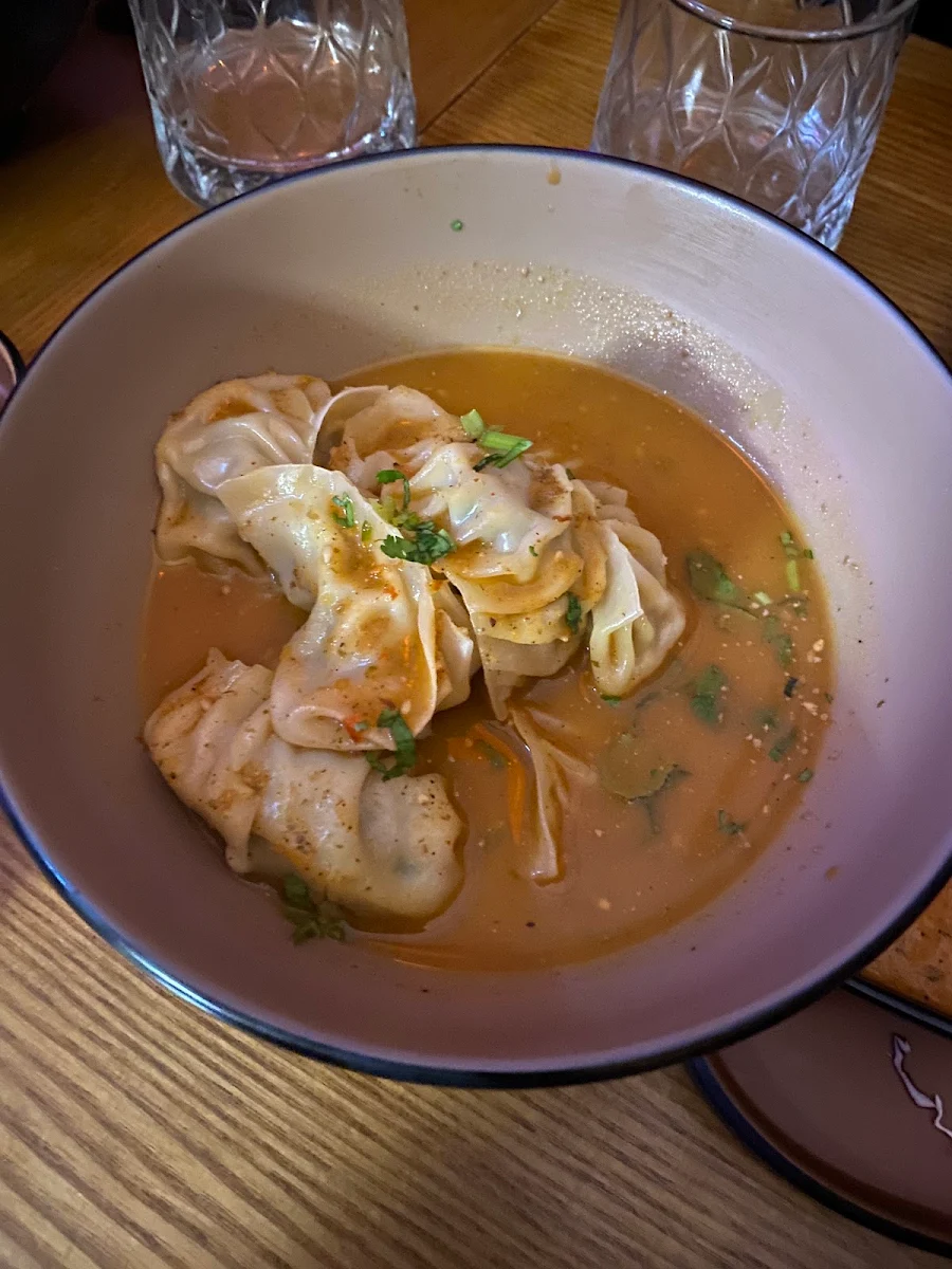 Jhol Chicken MO MO