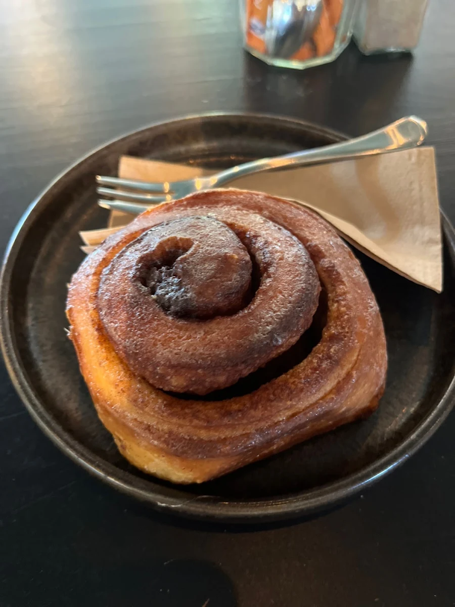 Cinnamon Roll, Cloud Eleven Restaurant