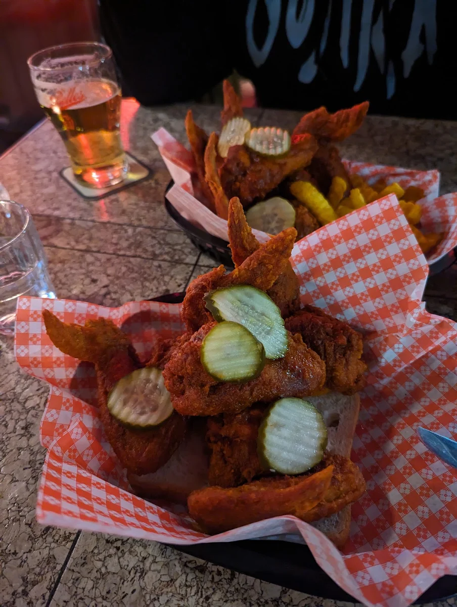 Big Wings, Belles Hot Chicken Circular Quay