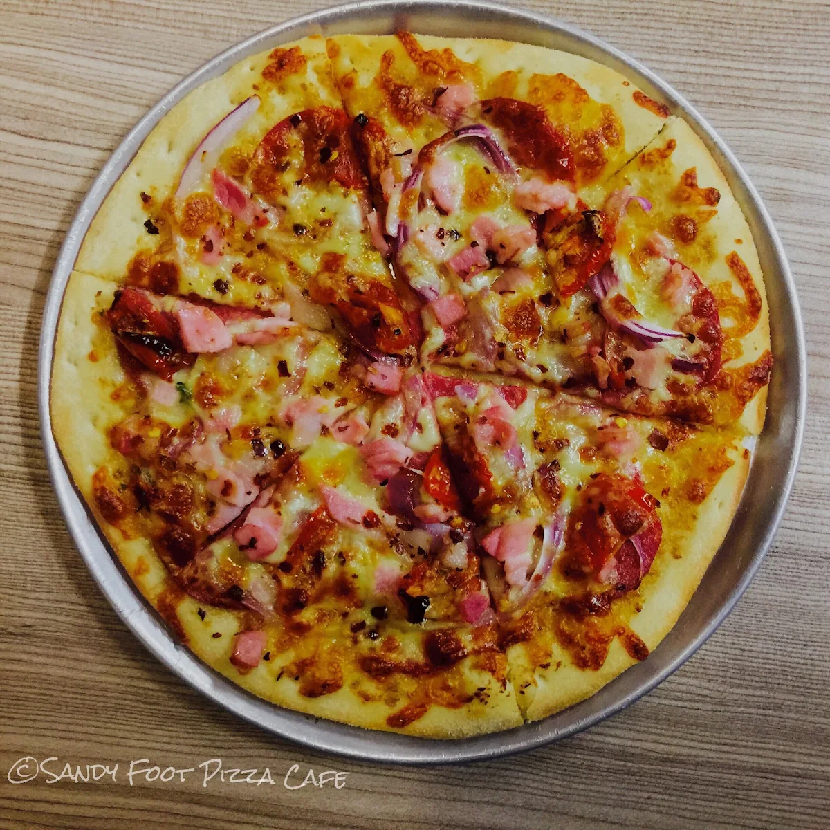 Highlights, Sandy Foot Pizza Cafe