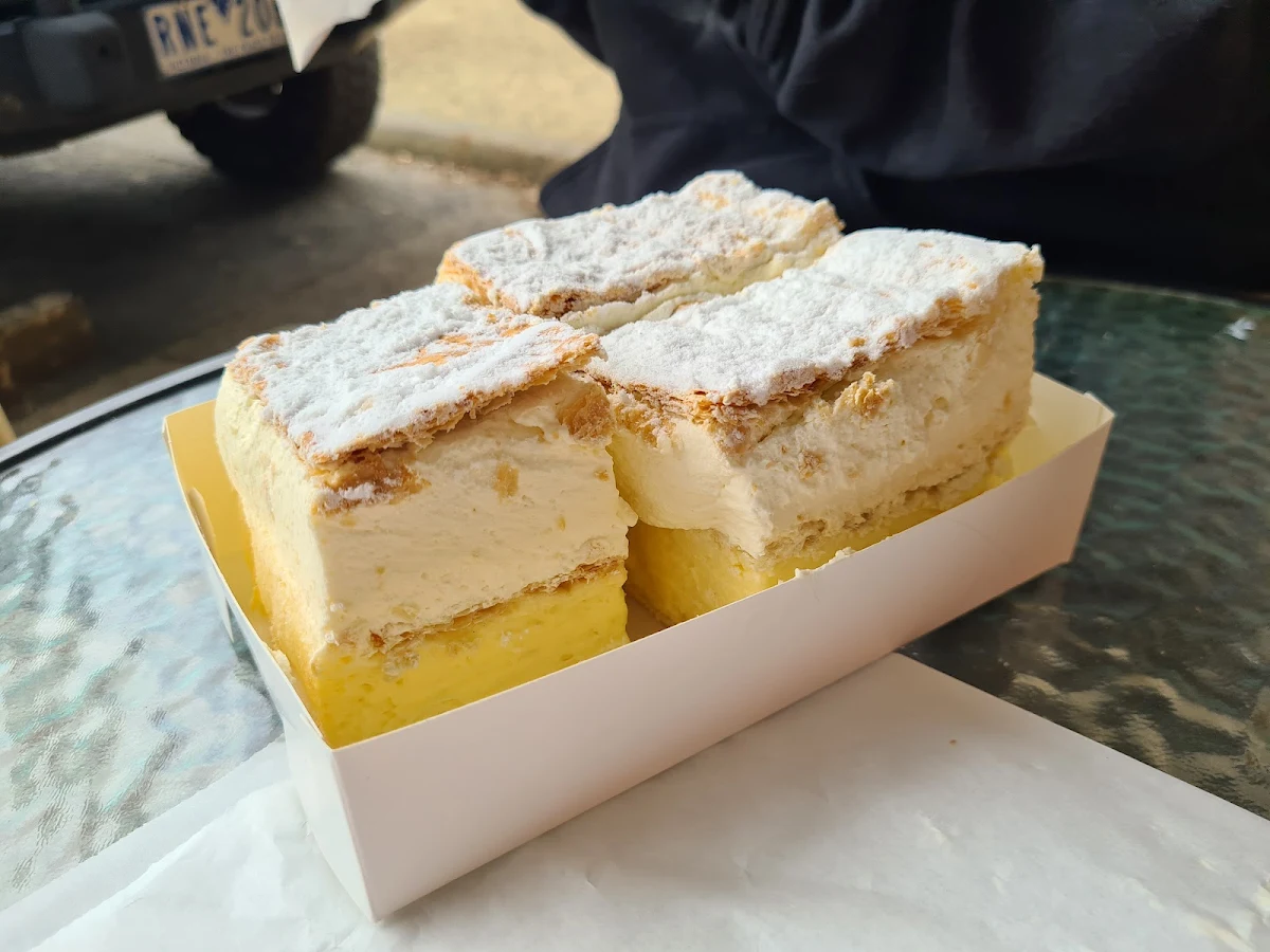 Highlights, Mount Dandenong Bakery