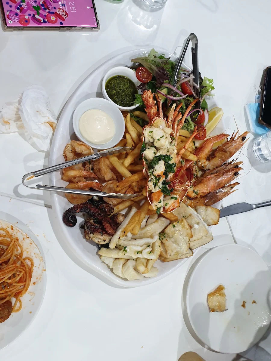 Deluxe Seafood Platter