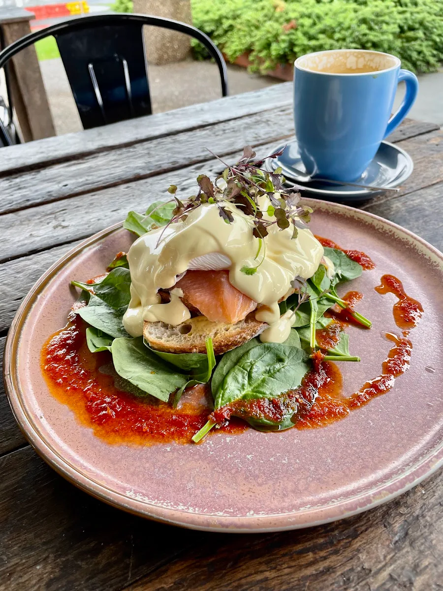 Eggs Benny