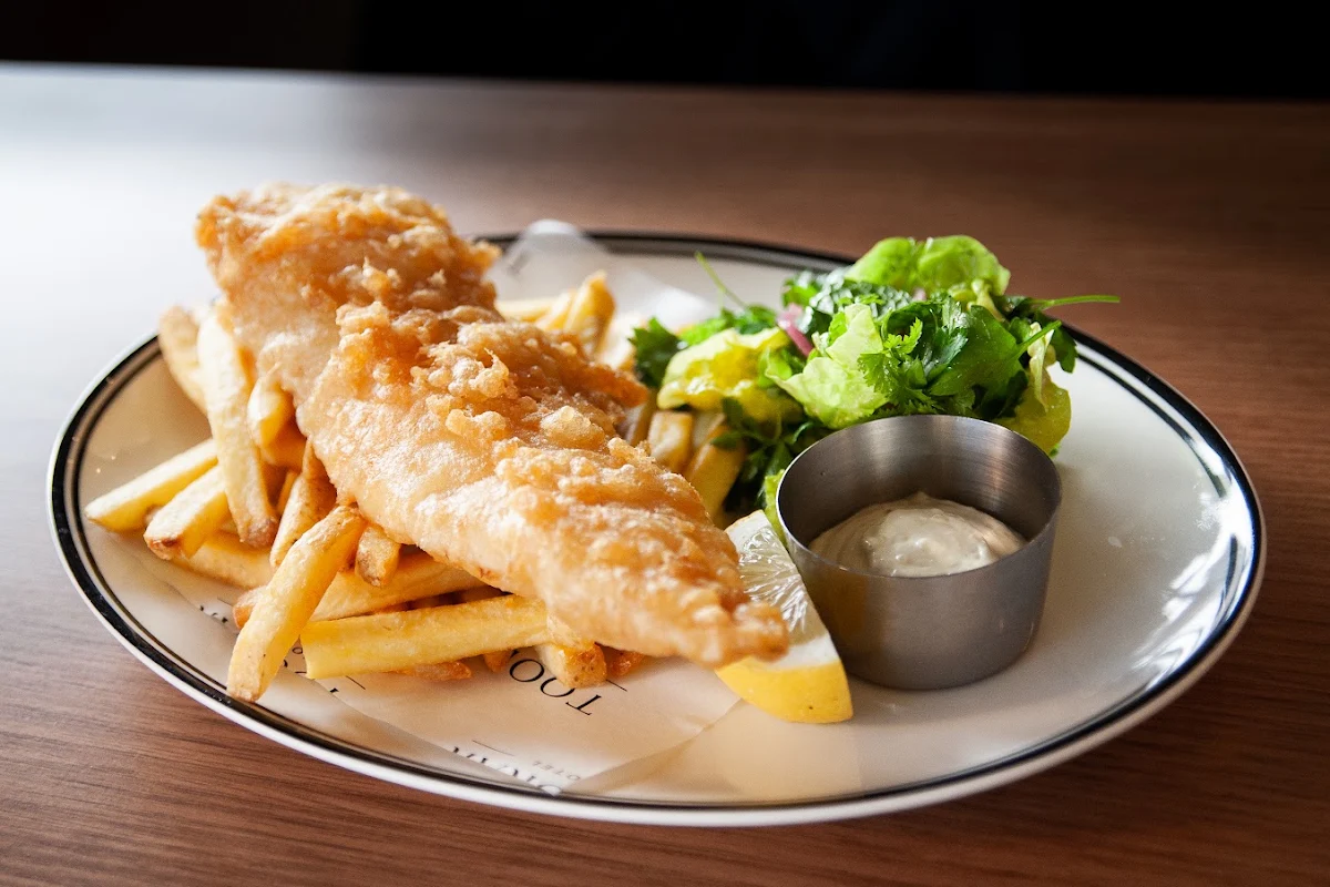 Fish & Chips, Toorak Hotel