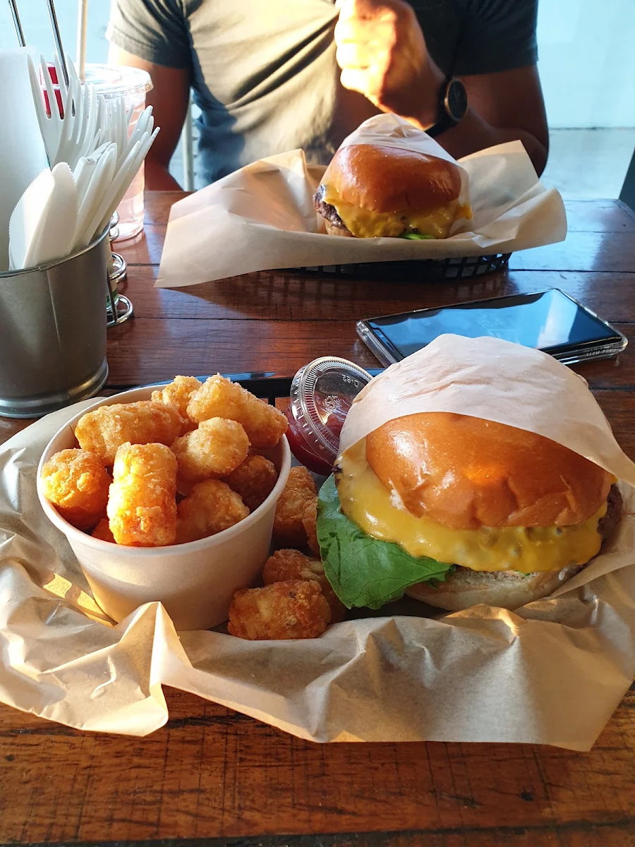 Primetime Burger, Stax On Burgers