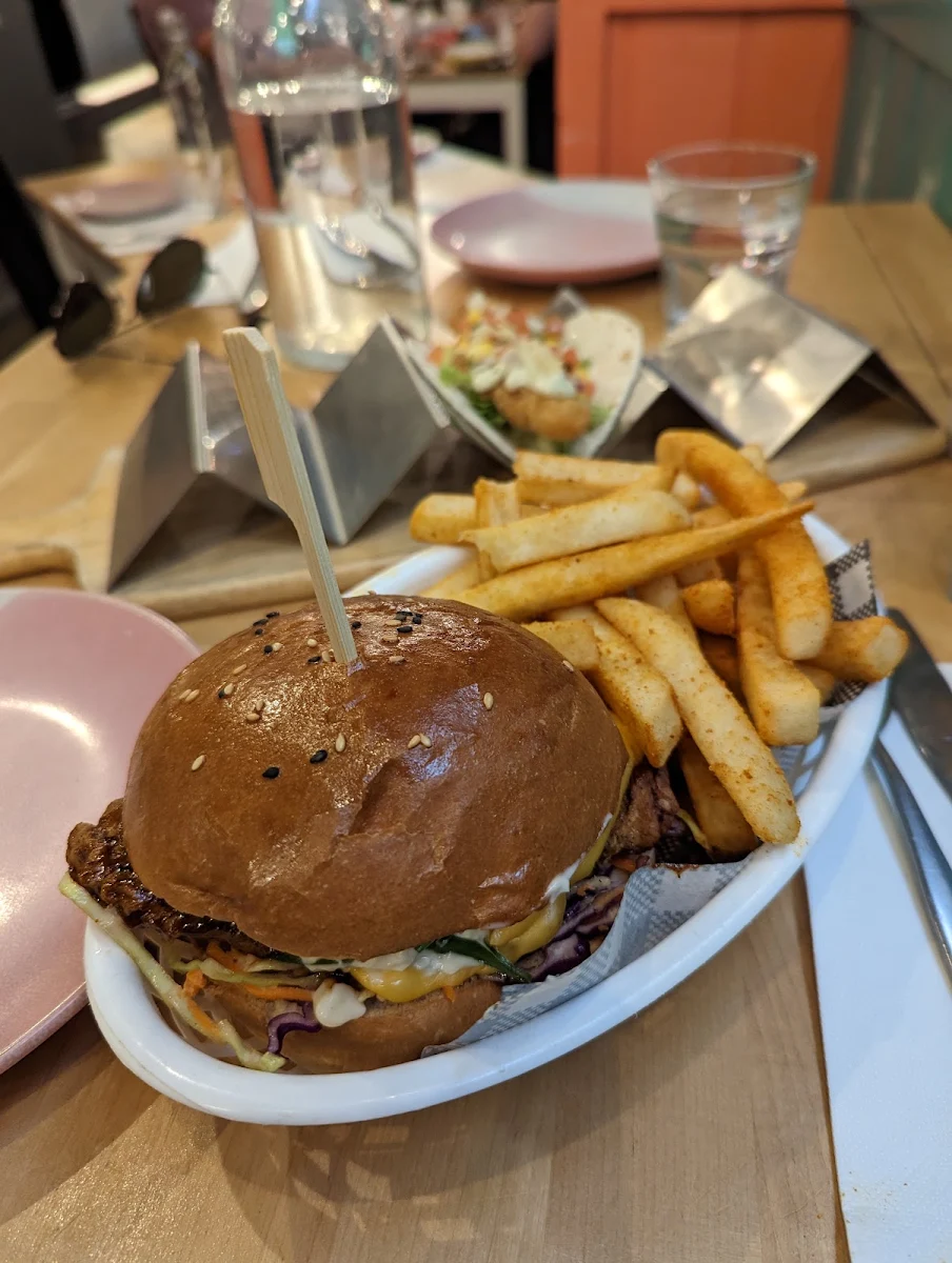 Fried Chicken Burger
