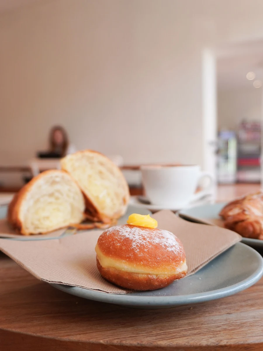 Custard Doughnut, Juliette Coffee & Bread Ringwood East