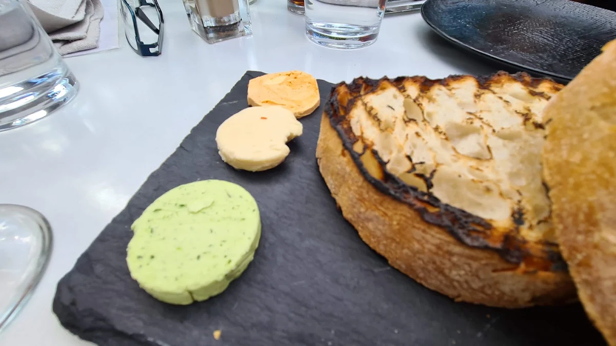 Bread, Wheeler's Seafood Restaurant & Oyster Bar