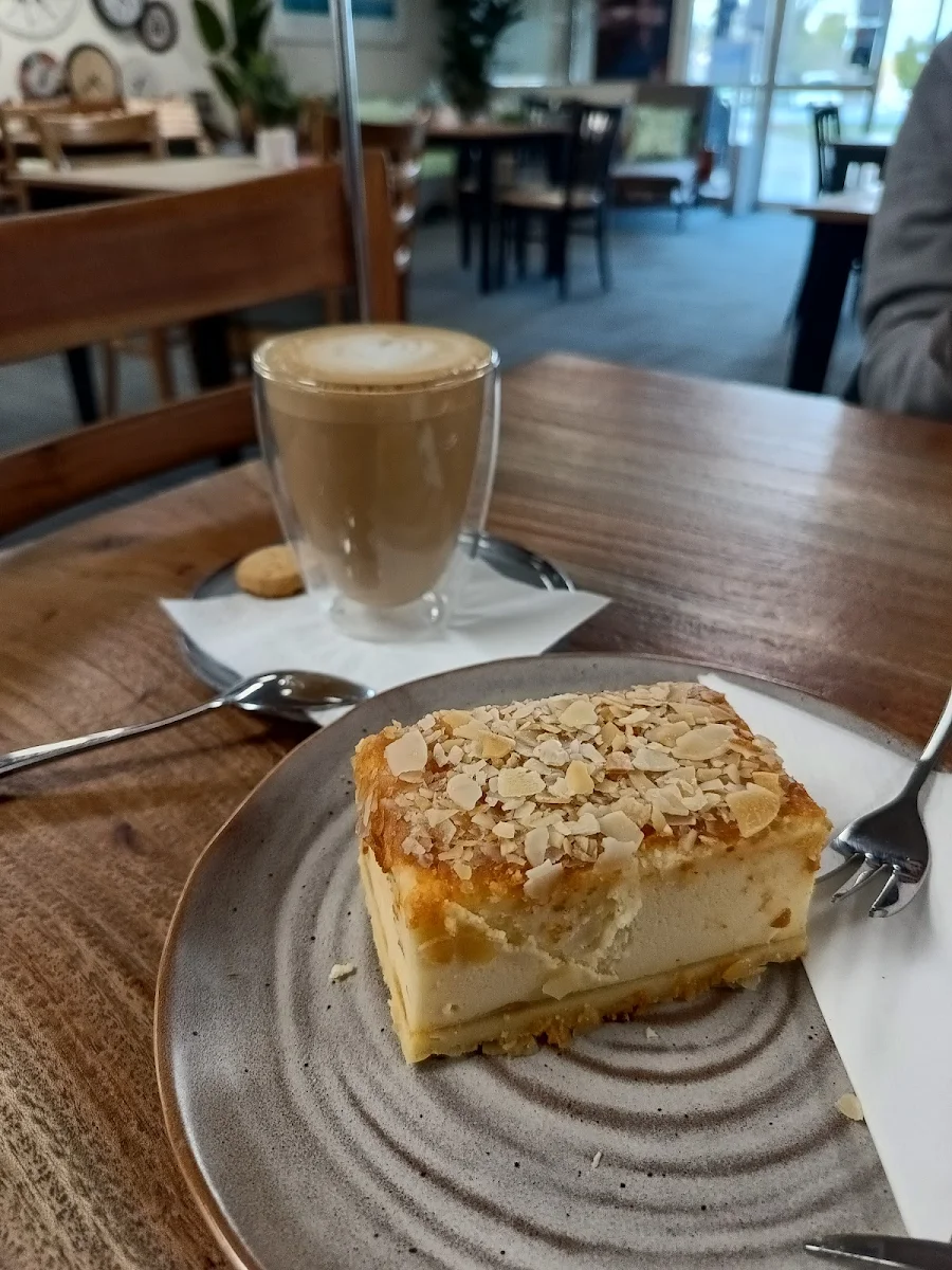 Highlights, Wohlers Cafe