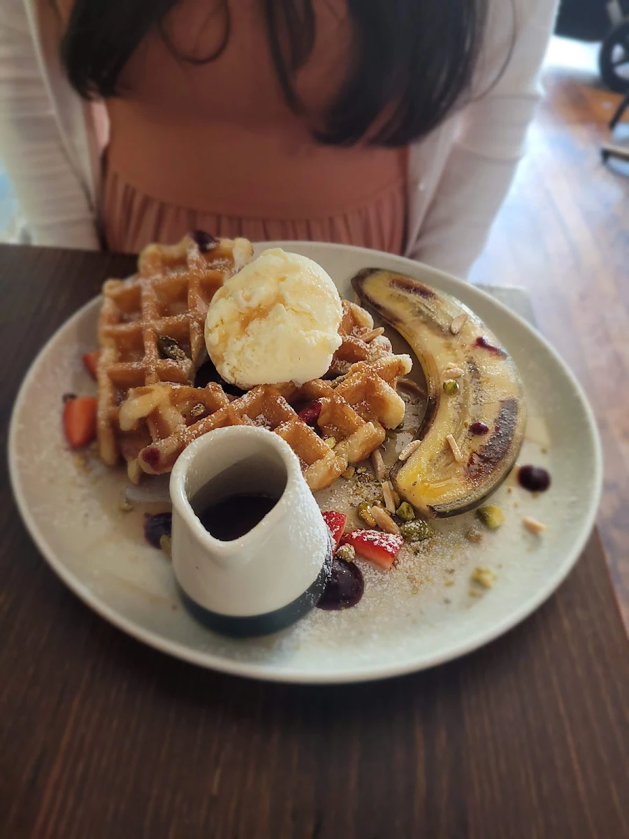 Waffle Sando, Shenkin