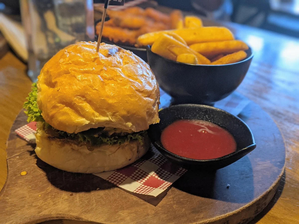 Beef Burger and Chips
