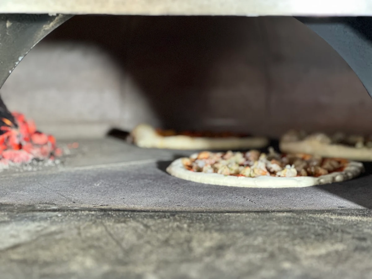 Highlights, Fired Up Pizza