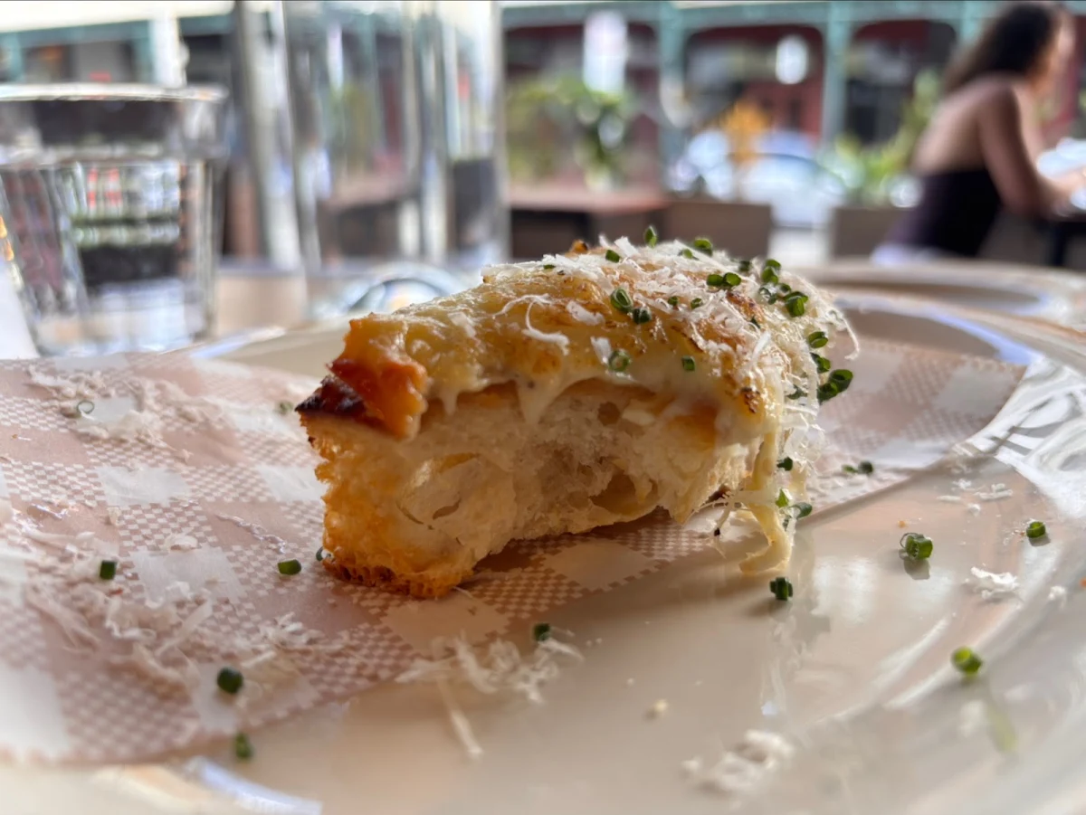 Garlic Bread, Pastarami