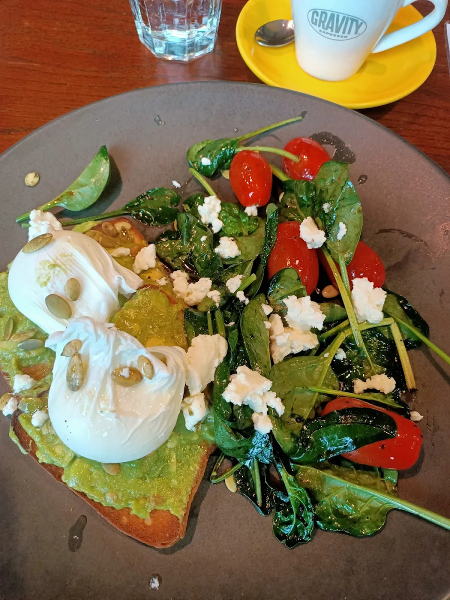 Smashed Avocado and Eggs