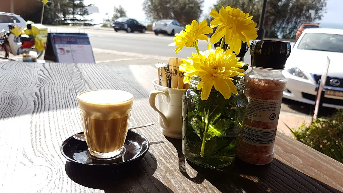 Latte, SEE SEA CAFE