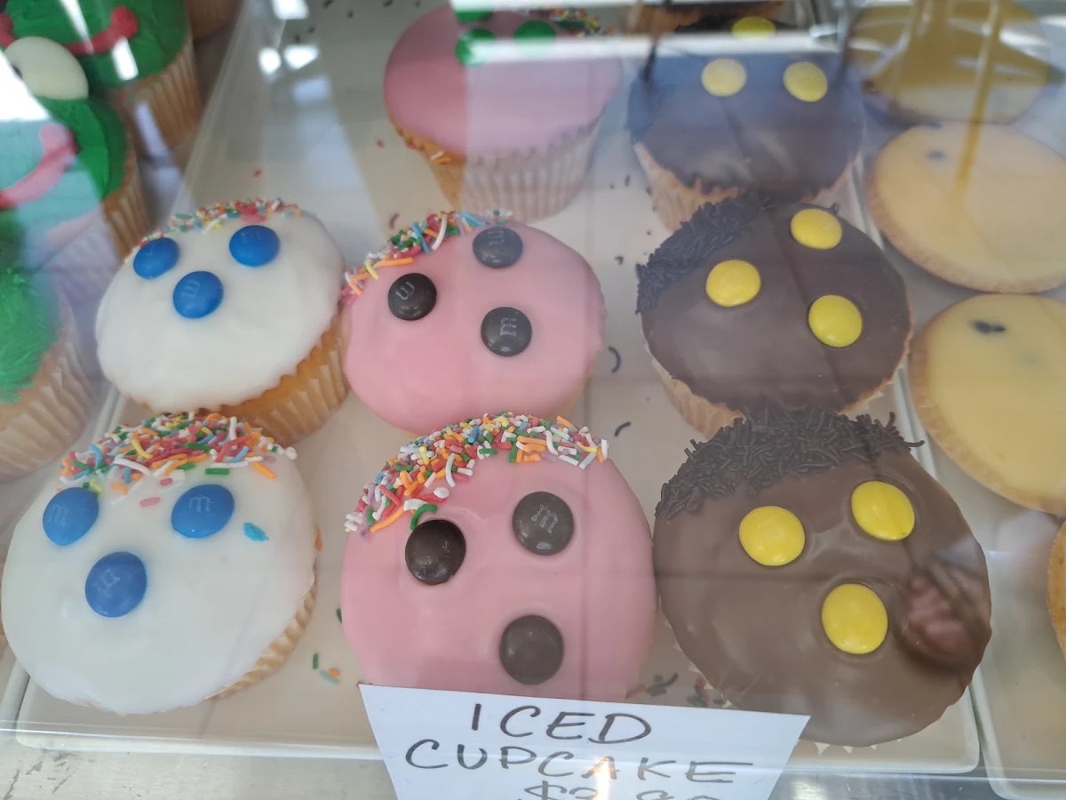 Highlights, Jenny's Bakery Cafe