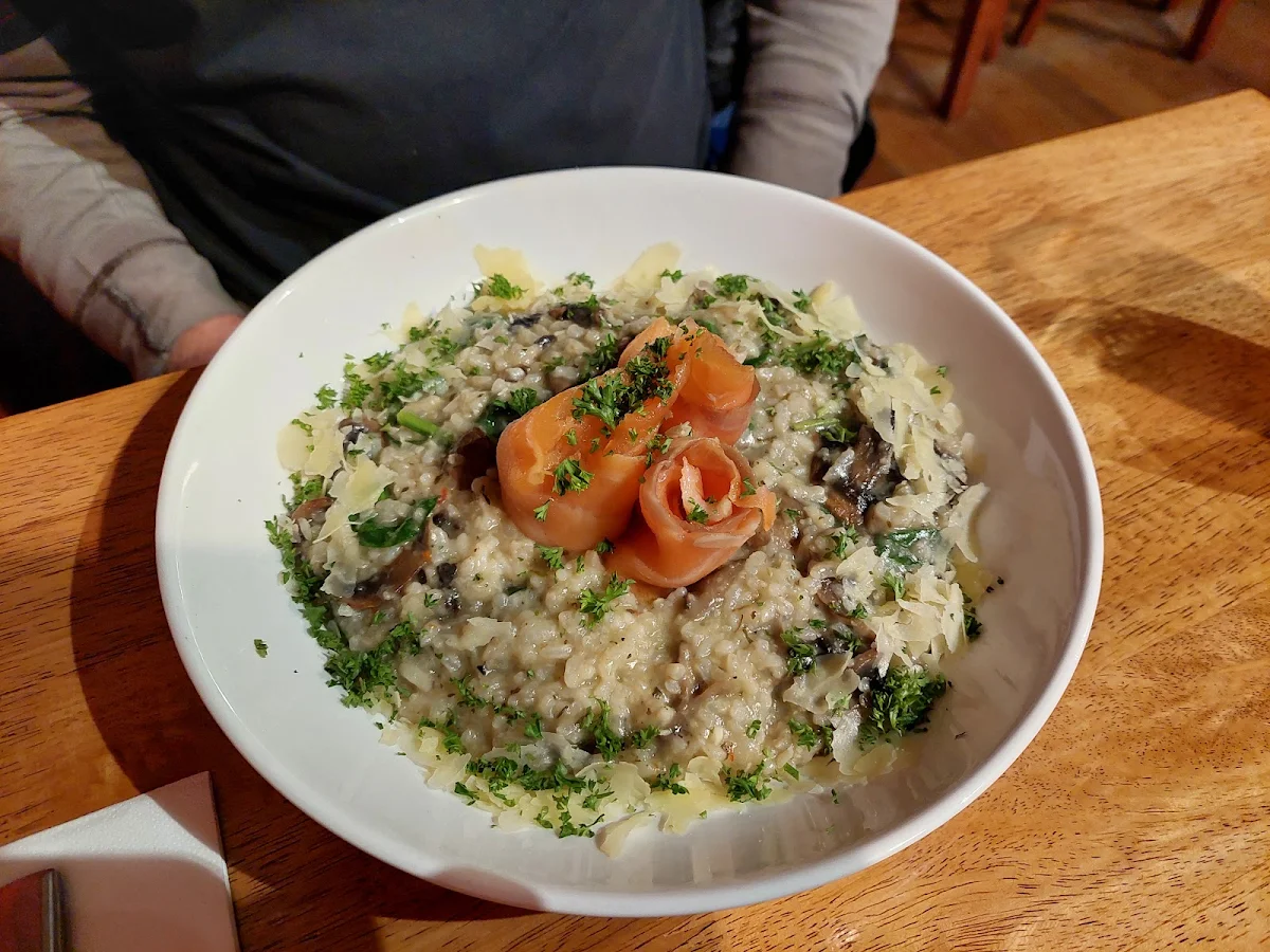 Highlights, Tannin Restaurant