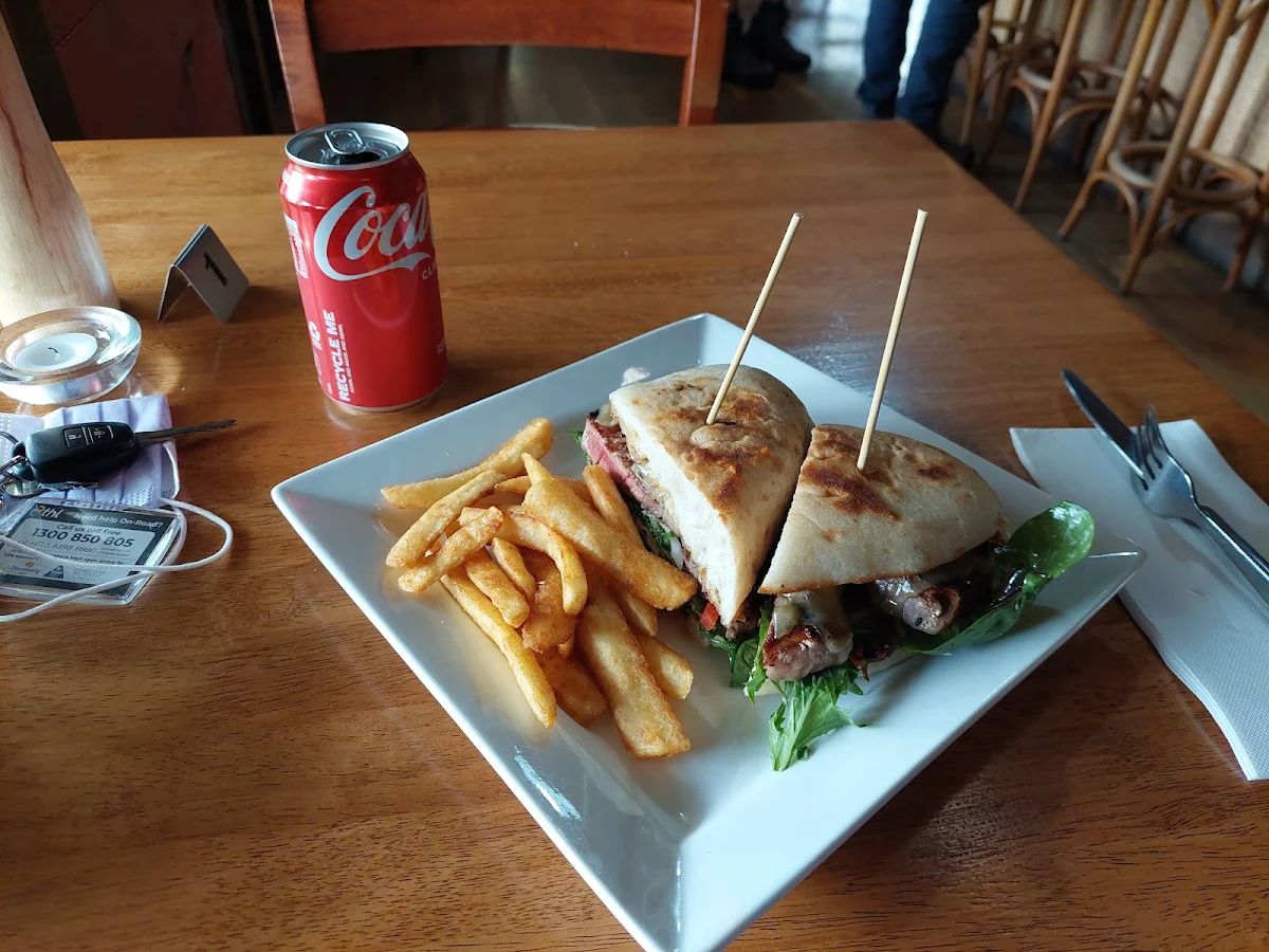 Highlights, Tannin Restaurant