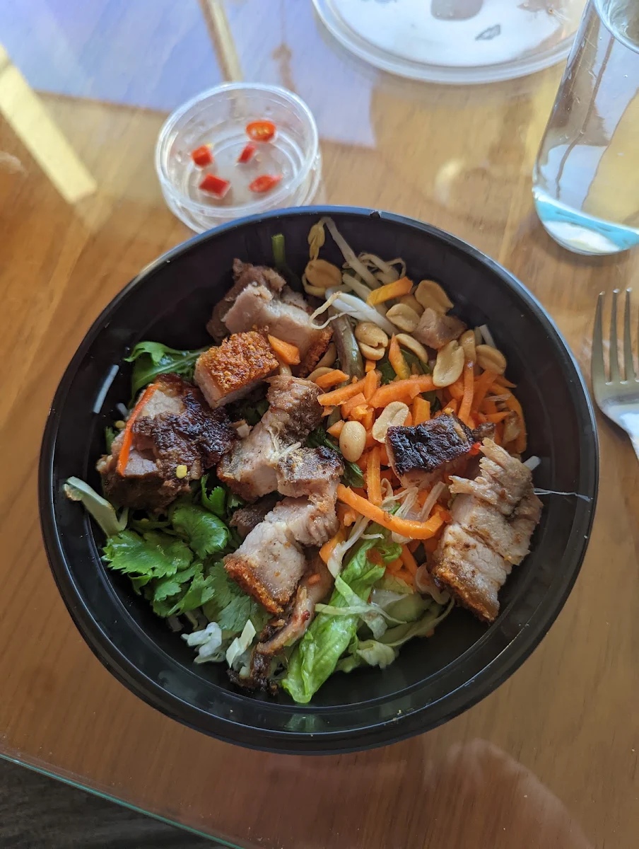 Bun Crispy Pork Belly Noodle Salad Bowl