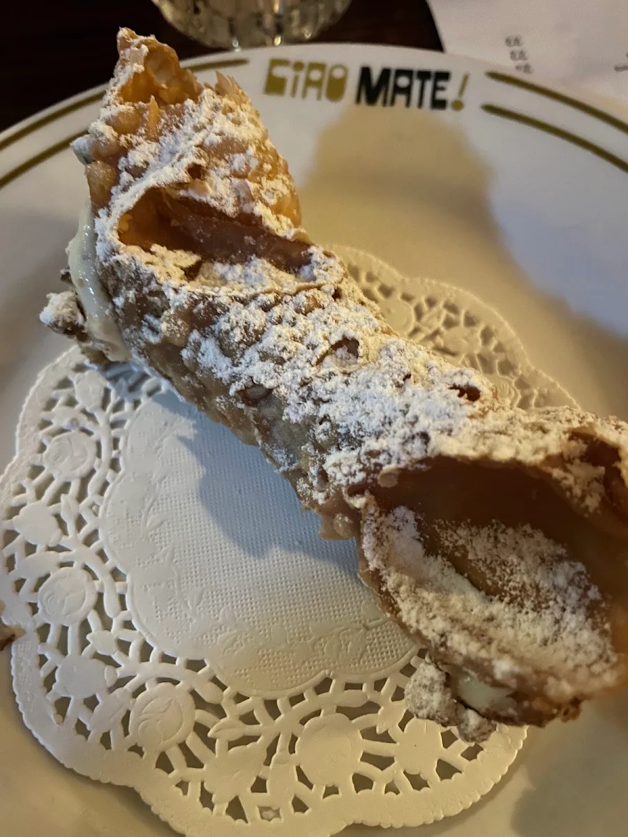 Banana Cream Cannoli